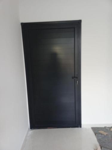 Portas Pivotantes