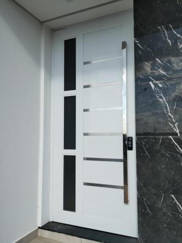 Portas Pivotantes